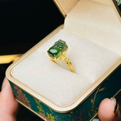 Nhẫn Tỳ Hưu Tourmaline Vàng 10K – Linh Vật Chiêu Tài & Đẳng Cấp Thượng Lưu
