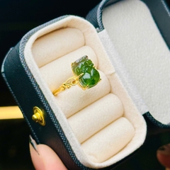 Nhẫn Tỳ Hưu Tourmaline Vàng 10K – Linh Vật Chiêu Tài & Đẳng Cấp Thượng Lưu