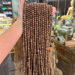 Chuỗi Trầm Vườn 8li 108 Hạt – Tinh Hoa Đất Trời & Tâm Hồn Tĩnh Lặng