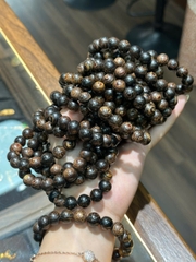 Chuỗi Trầm Sánh Tròn 10li – Trầm Hương Tự Nhiên Cao Cấp