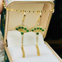 Khuyên Tai Bạc Phỉ Thúy Lục Đế – Vẻ Đẹp Sang Trọng & Quyền Quý