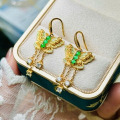 Khuyên Tai Bạc Phỉ Thúy Lục Đế – Vẻ Đẹp Sang Trọng & Phong Thủy