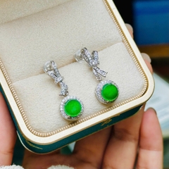 Khuyên Tai Bạc Phỉ Thúy Lục Đế – Vẻ Đẹp Cổ Điển & Sang Trọng