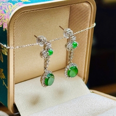 Khuyên Tai Bạc Phỉ Thúy Lục Đế – Vẻ Đẹp Sang Trọng & Phong Thủy
