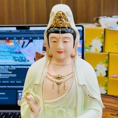 Tượng Phật Bà Quan Âm Tự Tại – Gốm Sứ Cao Cấp, Diện Tượng Uy Nghi