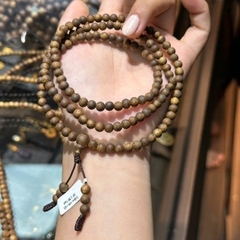 Chuỗi Trầm Hải Nam Nổi 5li 108 Hạt – Tinh Hoa Đất Trời & Tâm Linh Hội Tụ