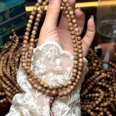 Chuỗi Trầm Hương Sớ Ngang 6 Li – Vẻ Đẹp Mộc Mạc & Tinh Tế