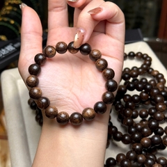 Chuỗi Trầm Sánh Tròn 10li – Tinh Hoa Trầm Việt & Năng Lượng Bình An