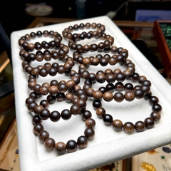 Chuỗi Trầm Sánh 12ly – Hương Thơm Tĩnh Tại & Đẳng Cấp Nam Tính