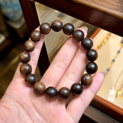 Chuỗi Trầm Sánh 12ly – Hương Thơm Tĩnh Tại & Đẳng Cấp Nam Tính