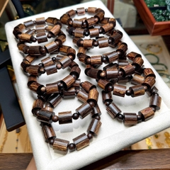 Chuỗi Trầm Sánh Trúc 14li – Tinh Hoa Đất Trời, Đẳng Cấp & Phong Thủy