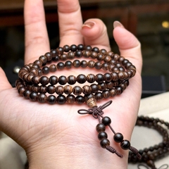 Chuỗi Trầm Hương Sánh Sớ Ngang 5li (108 Hạt) – Tinh Hoa Đất Trời & An Nhiên Tự Tại