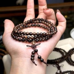 Chuỗi Trầm Hương Sánh Sớ Ngang 5li (108 Hạt) – Tinh Hoa Đất Trời & An Nhiên Tự Tại