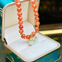 Chuỗi Cổ Hồng Nhật Vận – Mặt Bạc Phủ Vàng: Rạng Rỡ & May Mắn