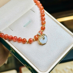 Chuỗi Cổ Hồng Nhật Vận – Mặt Bạc Phủ Vàng: Rạng Rỡ & May Mắn