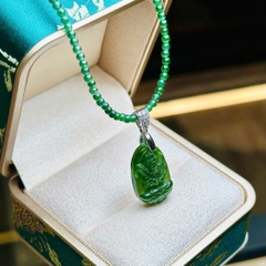 Chuỗi Phỉ Thúy Lục Đế 2.5mm & Mặt Phật Bản Mệnh Hư Không Tạng Bồ Tát – Vẻ Đẹp Tâm Linh & Sang Trọng