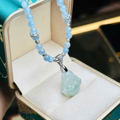 Chuỗi Cổ Aquamarine Mix Charm Bạc Phủ Vàng & Mặt Phật Di Lặc Cẩm Thạch – Tâm An & Tài Lộc