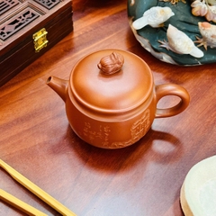 Ấm Tử Sa Họa Tiết Mai Khai Phú Quý – Nghệ Thuật Trà Đạo Tinh Tế