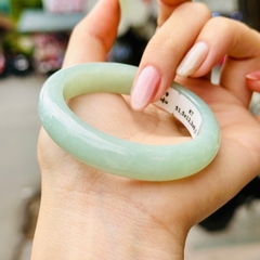 Vòng Nguyên Khối Ngọc Phỉ Thúy Xanh Mùa Xuân – Tuyệt Tác Thiên Nhiên (Type A)