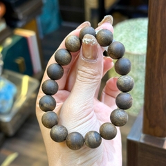 Chuỗi Trầm Hương Chìm Hải Nam 12mm – Tinh Hoa Đại Ngàn & Đẳng Cấp Thượng Lưu