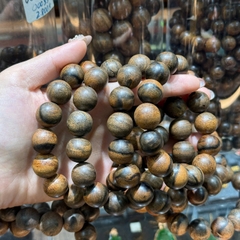 Chuỗi Trầm Hương Dó Dằn 16mm – Tinh Hoa Đại Ngàn & Phong Thủy Bình An