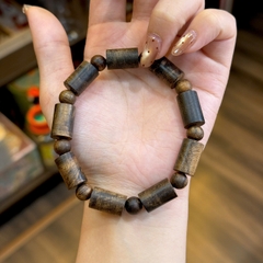 Chuỗi Trầm Dó Dây Công Nghệ – Tinh Hoa Trầm Việt & Vẻ Đẹp Thời Thượng