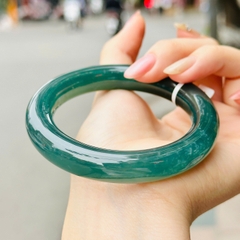 Vòng Ngọc Phỉ Thúy Lam Băng Type A – Vẻ Đẹp Thanh Khiết & Sang Trọng