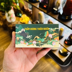 Nhang Thiền, Nhang Trầm Hương Tạo Hình Người Thiền (hộp xanh) – Độc Bản Thanh Tịnh.