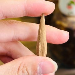 Nhang Nụ Trầm Hương Cao Cấp Đậm Tinh Dầu – 100% Tự Nhiên, Không Hóa Chất, Ít Khói