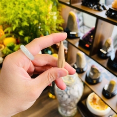 Nụ Trầm Hương Búp Sen Phổ Thông 30 nụ – 100% Tự Nhiên, Thanh Lọc Không Gian