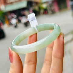 Vòng Ngọc Phỉ Thuý Băng Lục Type A – Vẻ Đẹp Thanh Khiết & Sang Trọng