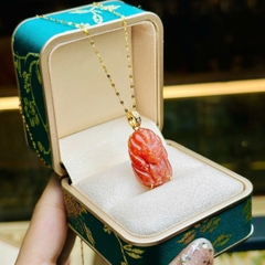 Mặt hồ ly chúa đá hồng nhật vận v10k – Vẻ Đẹp Sang Trọng & Bình An