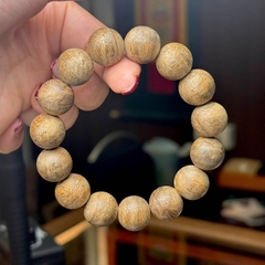 Vòng Trầm Hương Rừng Campuchia 14.5mm – Tinh Hoa Đại Ngàn & Vượng Khí