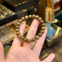 Vòng Tay Trầm Hương Indo Tarakan 8li – Tinh Hoa Đại Ngàn & Năng Lượng Bình An