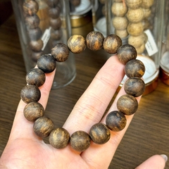 Vòng Trầm Hương Banh Campuchia 12mm – Tinh Hoa Thiên Nhiên & Đẳng Cấp Hội Tụ