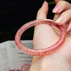 Vòng Tay Thạch Anh Dâu Tây Bản Đũa – Vẻ Đẹp Thanh Khiết, Thu Hút Tài Lộc