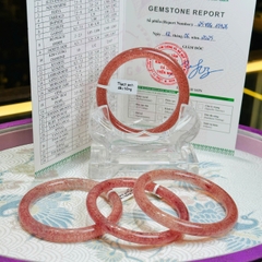 Vòng Tay Thạch Anh Dâu Tây Bản Đũa – Vẻ Đẹp Thanh Khiết, Thu Hút Tài Lộc