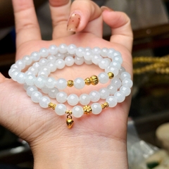 Phỉ thuý trắng 6,5mm mix charm v18k