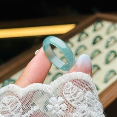 Nhẫn Lam Băng Ngọc – Vẻ Đẹp Thanh Nhã & Cổ Điển