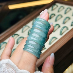 Nhẫn Lam Băng Ngọc – Vẻ Đẹp Thanh Nhã & Cổ Điển