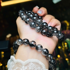 Vòng Tay Thạch Anh Tóc Đen 10.7mm – Quyền Năng & Sự Bảo Hộ