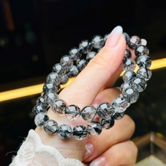 Vòng Tay Thạch Anh Tóc Đen 9mm – Quyền Năng & Sự Bảo Hộ Mạnh Mẽ