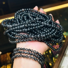 Chuỗi Thạch Anh Tóc Đen 5.2mm – Vẻ Đẹp Huyền Bí & Huyền Lực