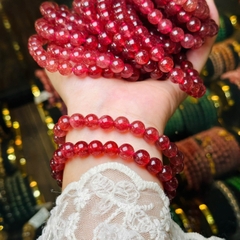 Vòng Tay Thạch Anh Dâu Tây Hồng 8mm – Vẻ Đẹp Ngọt Ngào & Tràn Đầy Sức Sống