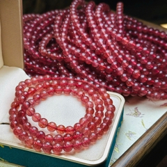 Chuỗi Thạch Anh Dâu Tây Hồng 6.8mm – Sắc Hồng Ngọt Ngào & Tràn Đầy Năng Lượng