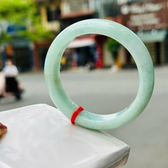 Khối phỉ thuý xanh táo type A điểm chấm hoàng phỉ