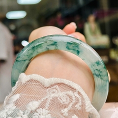 Vòng Ngọc Phỉ Thuý Băng Chủng Hoa Xanh – Vẻ Đẹp Thiên Nhiên Kỳ Diệu