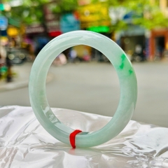 Vòng Ngọc Phỉ Thúy Băng Điểm Lục Táo – Vẻ Đẹp Thanh Khiết & Quý Phái