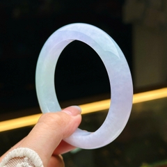 Vòng Tay Nguyên Khối Phỉ Thuý Đới Xuân Tài – Sắc Màu Thanh Tao & Sang Trọng