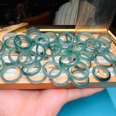 Nhẫn Phỉ Thúy Lam Băng Bản Hẹ – Vẻ Đẹp Thanh Khiết & Sang Trọng